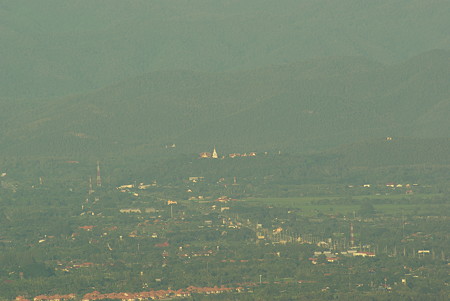 ドイステープから見たドイサケット寺(Wat Doi Saket from Doi Suthep) Original IMGP8456