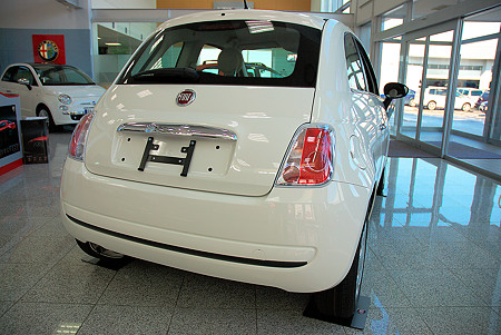 Fiat 500 1.2 8V Lounge リアビュー