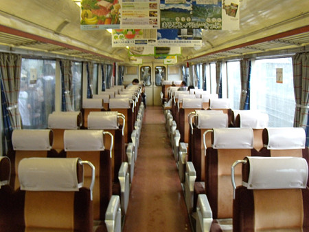 7011F車内