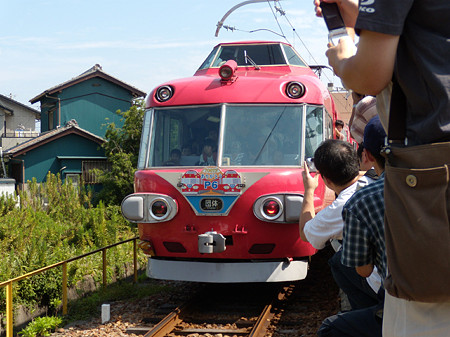 7007F7008@河和