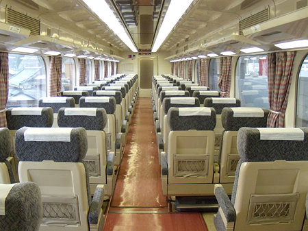 1002F車内