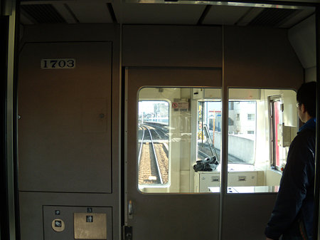 1703F1703運転席後ろ