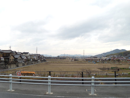 久保山団地北端から見た田県東団地と犬山市の田園風景