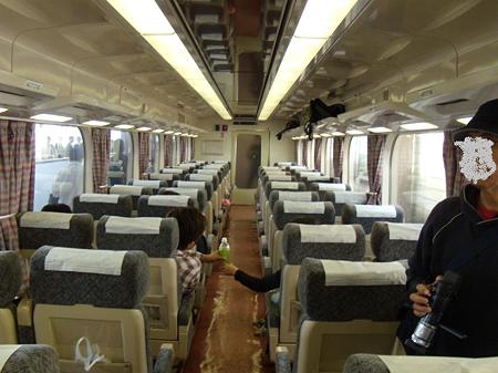 1001F車内