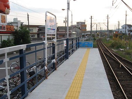 観音寺駅新設されたホーム