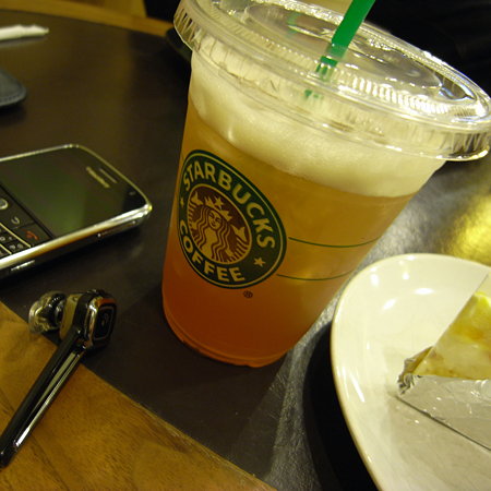 食後のスタバ@MBK