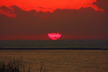 日本海に沈む夕日