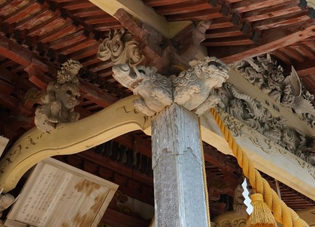 金峰神社_変わった彫り物