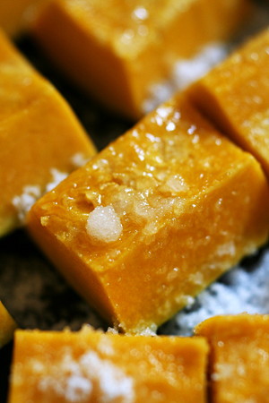 すくなかぼちゃ煮・砂糖が溶け始める
