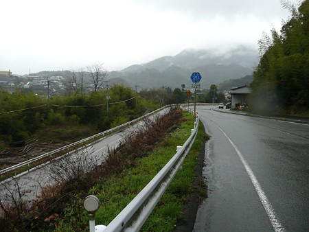 新童学寺トンネル南側の分岐