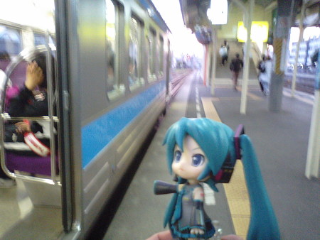 伊予西条駅に到着、わずか1分待ちで松山行きに接続です。 ミク:「...