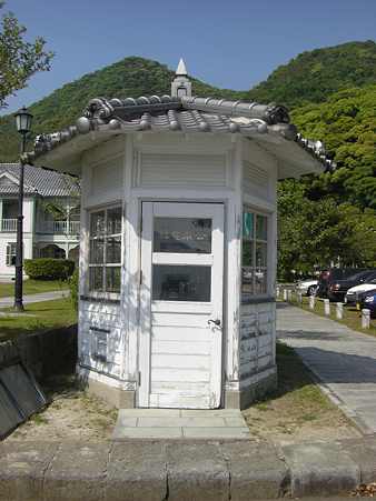 古~い電話BOXでも中身は最新