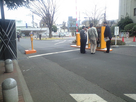 大岡山キャンパス 車道出口