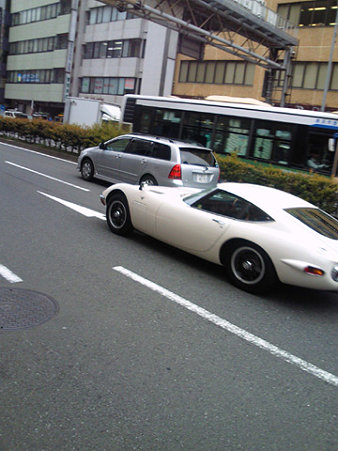 01_Toyota_2000GT