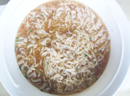 電子レンジでラーメン できあがり