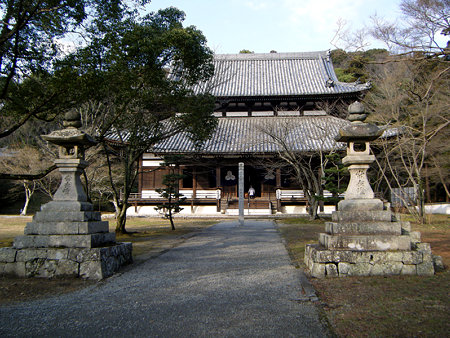09